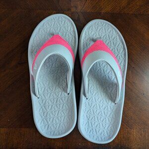 Eddie Bauer High Jinx Flip-Flops